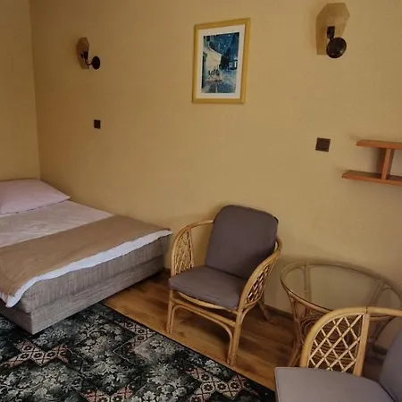 ゲストハウス Orka Łazy